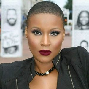 Meet your Posher, Courtney